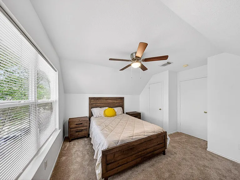 1318 Dennis St — Photo 22