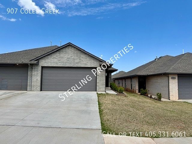 1st image of 907 Coles Creek Ln