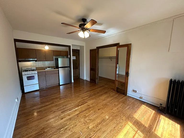 2256 N. Cleveland — Photo 8