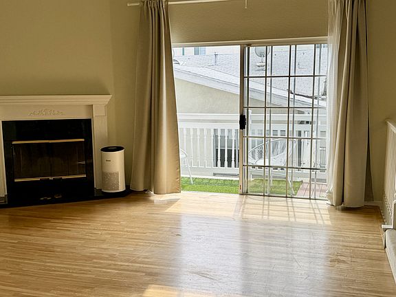 4th image of 4355 Ventura Canyon Ave Unit 207