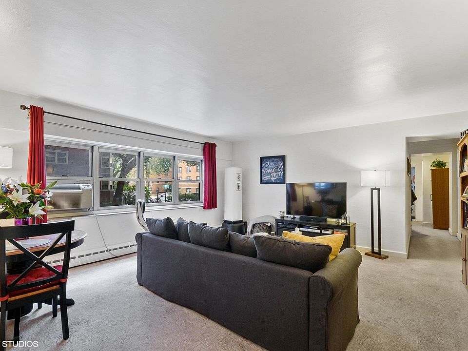 1st image of 4980 N Marine Dr APT 133