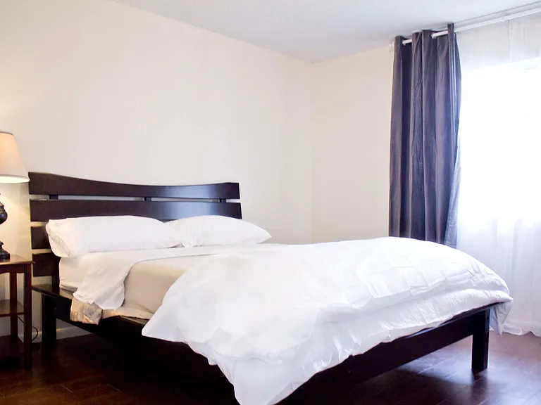 1033 Cordova St #15 — Photo 6