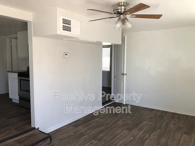 1 bed, 1.0 bath, 646 sqft, $949 — Photo 3