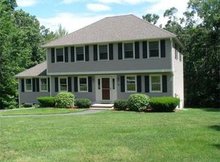 12 Crest Dr, Westford, MA 01886