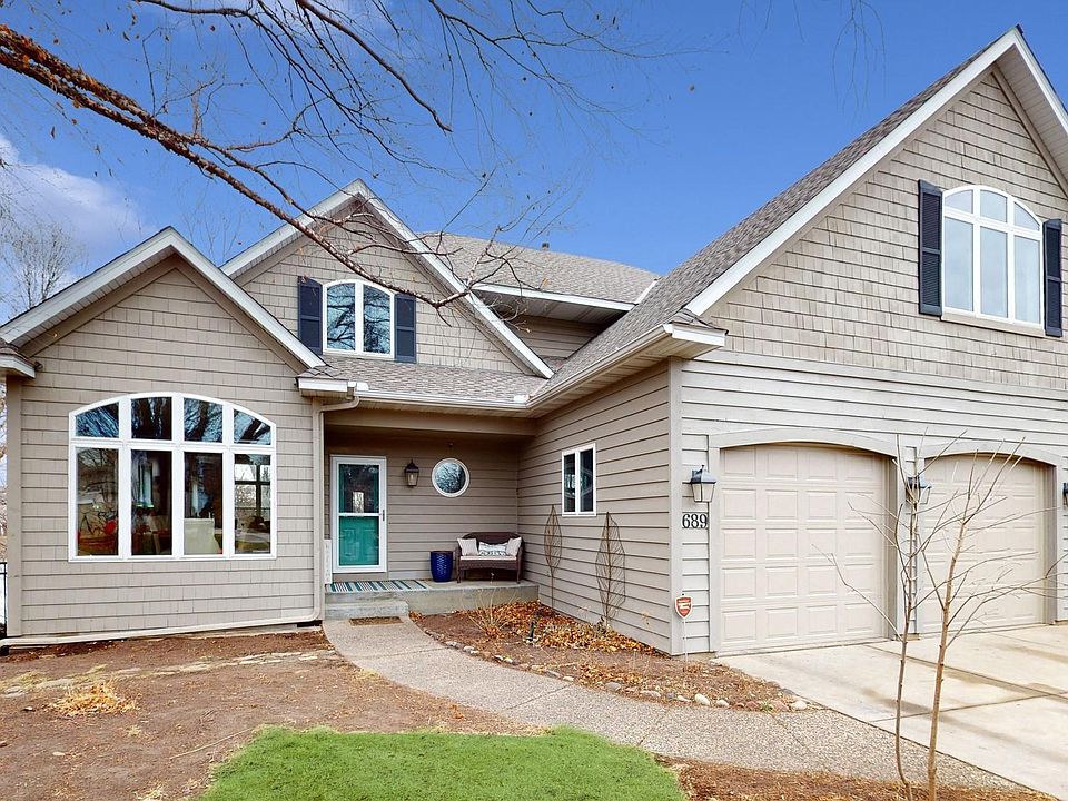 1st image of 689 Heron Cir N