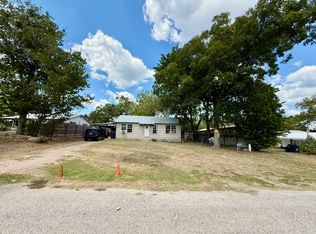 804 Mill Ave, Rockdale, TX 76567