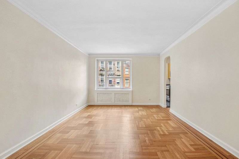 1st image of 1 Jane St APT 2A