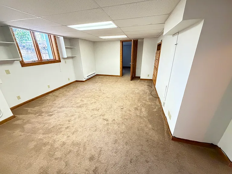 323 N Leroux St #C — Photo 25