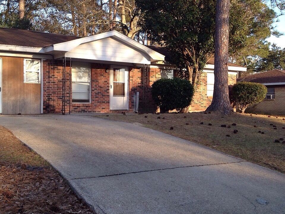 1st image of 5524 Claresholm Dr