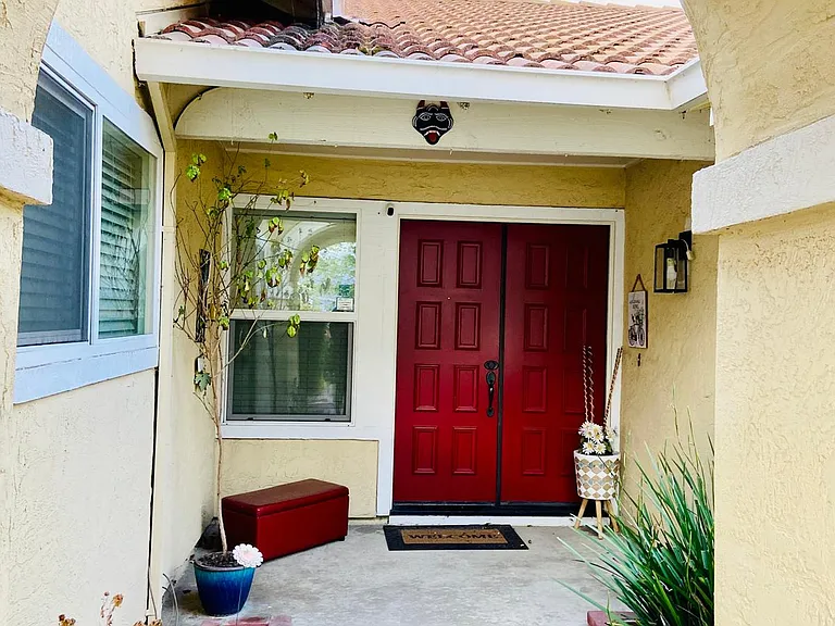 37823 Bishop Ct — Photo 2