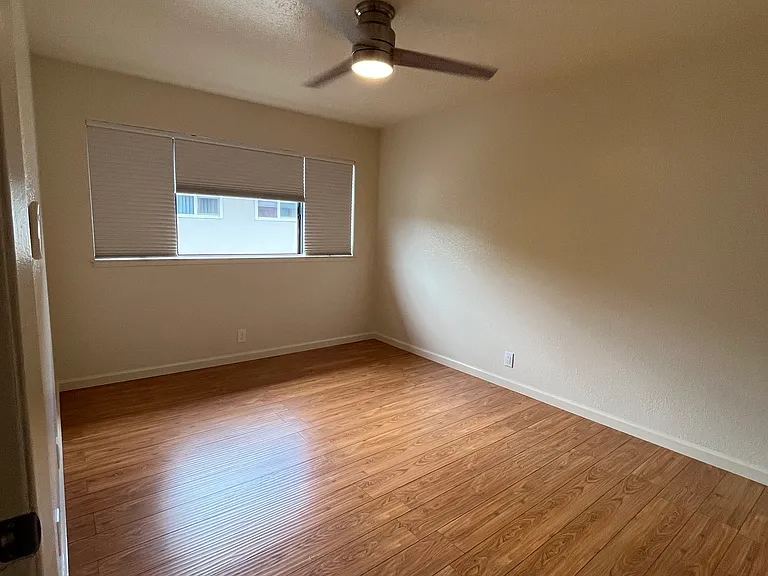 5666 Hoffman Ct #3 — Photo 20