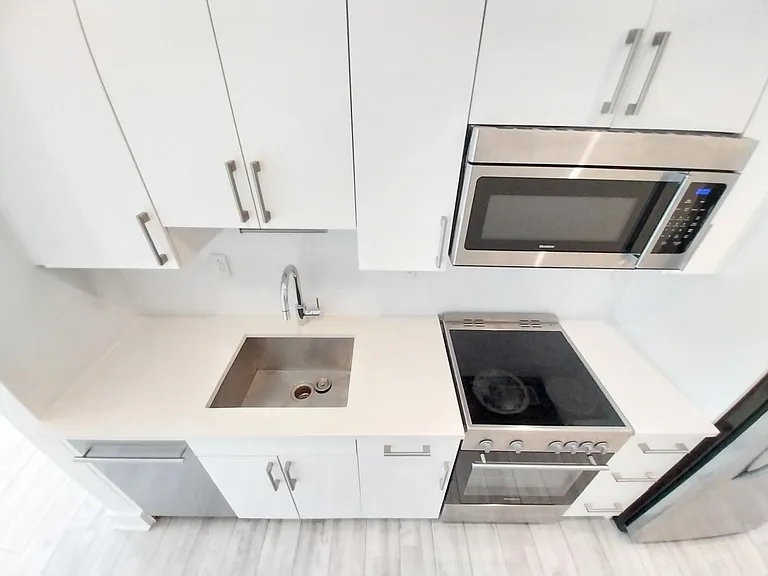 1169 N Hope St #1C — Photo 10