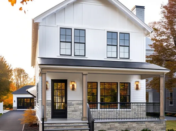 351 Hillside Ave, Glen Ellyn, IL 60137