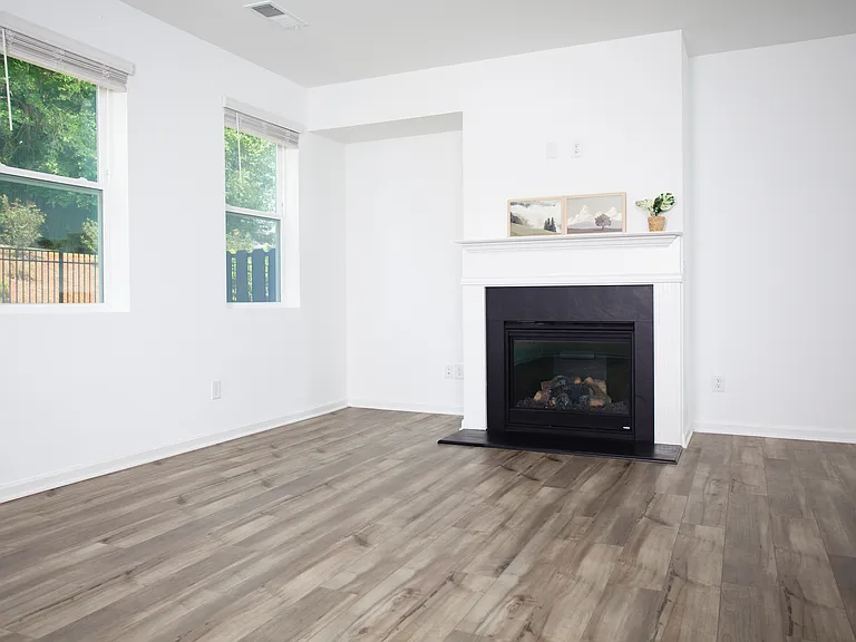 3336 Colbury St — Photo 7