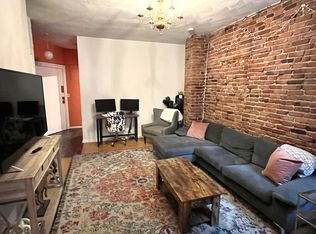 42 Phillips St, Boston, MA 02114