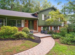 9003 Stoneleigh Ct, Fairfax, VA 22031