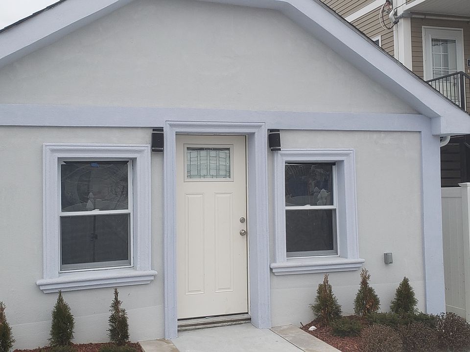 1st image of 4001 Rockaway Beach Blvd