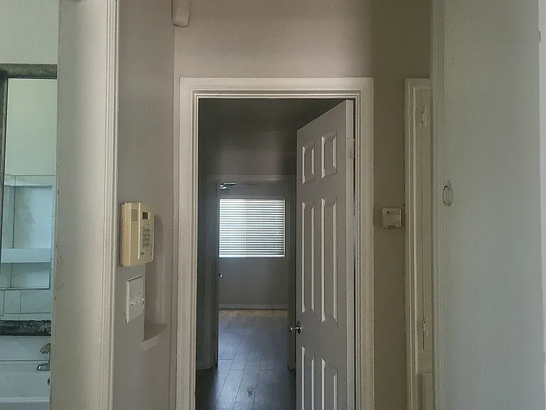 432 S Bridge St — Photo 6