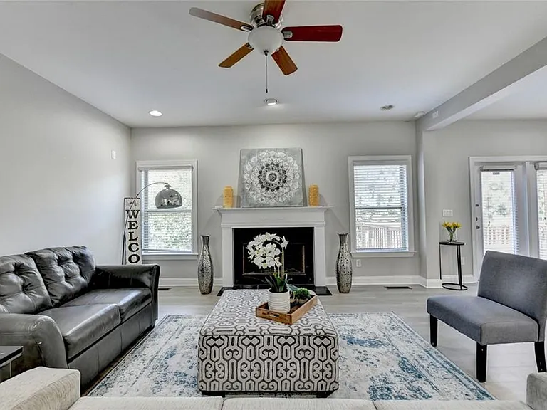 4805 Shelbourne Dr — Photo 17