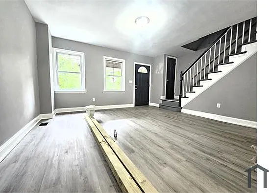 5311 Ready Ave — Photo 1