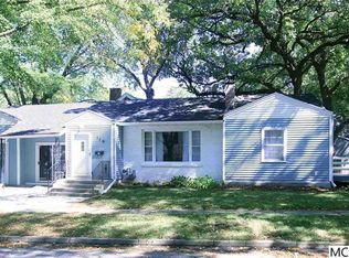 119 Linden Dr, Mason City, IA 50401