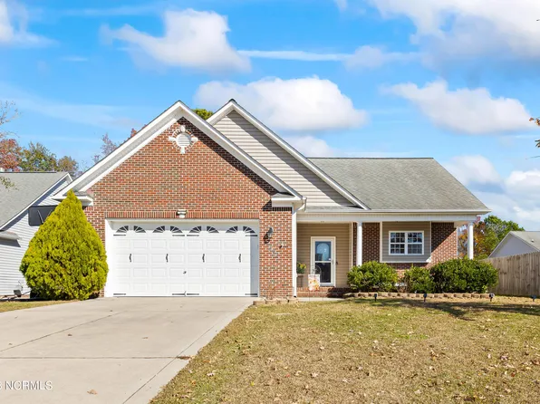 302 Weatherford Drive, Jacksonville, NC 28540