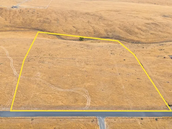 Nna Street Hilaire Rd, Yakima, WA 98901