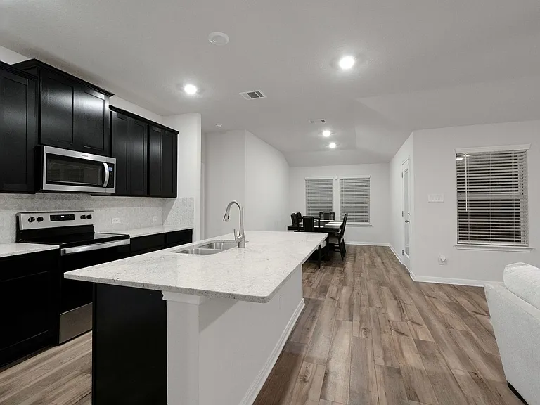 3025 Charyn Way — Photo 27