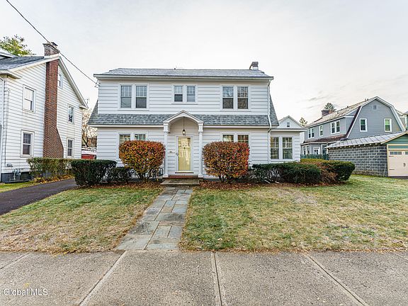 3rd image of 11 Winthrop Avenue