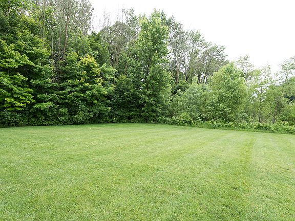 3rd image of 3768 Sunrise Ln NW