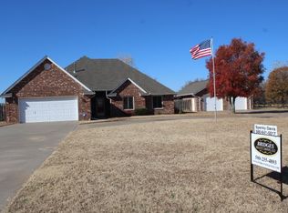 7205 Red Robin Rd, Duncan, OK 73533