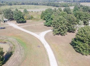 27300 Shawnee Rd, Richland, MO 65556