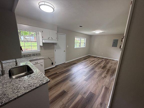 5th image of 1217 Frederick Rd