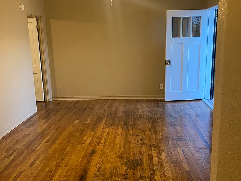 111 W Lucero Ave #3 — Photo 2