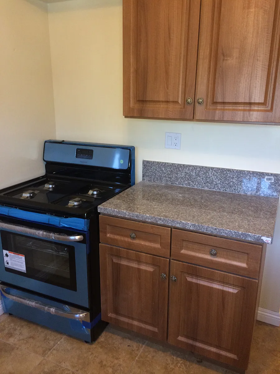 Building Photo - 1034 Hyperion Ave #1/2