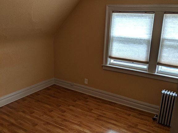 4th image of 645 W Ferry St APT 6