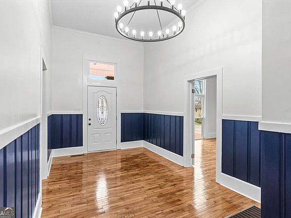 5th image of 1804 Gordon St NE