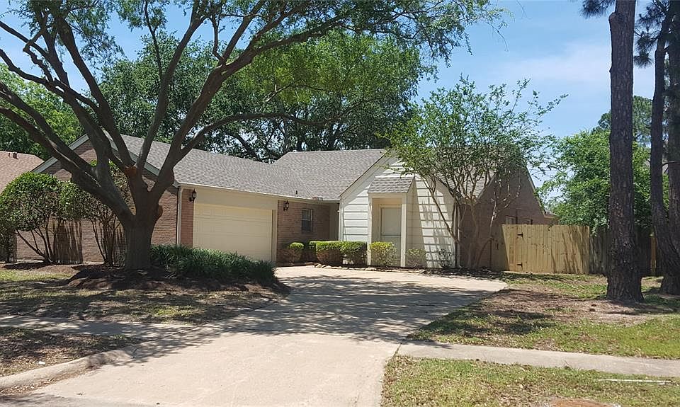 1st image of 4503 Hidden Springs Dr