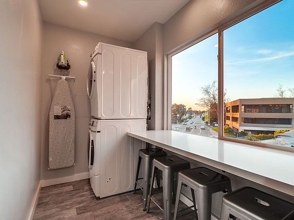 4th image of 1313 W Morena Blvd #18