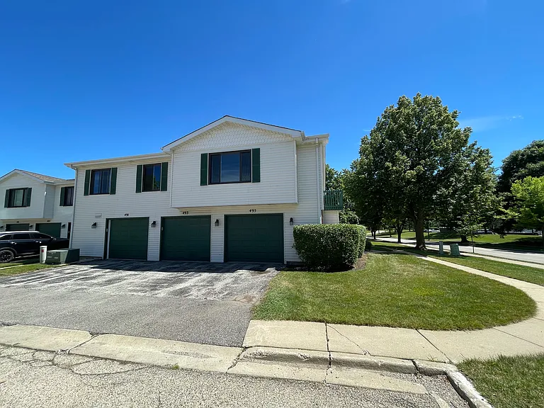 495 Harrison Ct — Photo 1