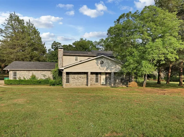 144 Sage Brush Ln, Denison, TX 75021