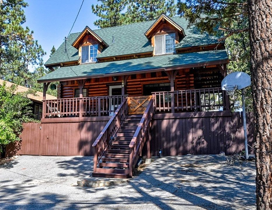 1st image of 449 Vista Ave