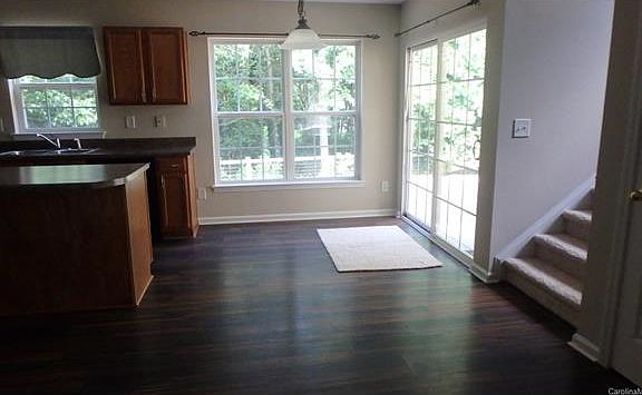 5th image of 5909 Laurenfield Dr
