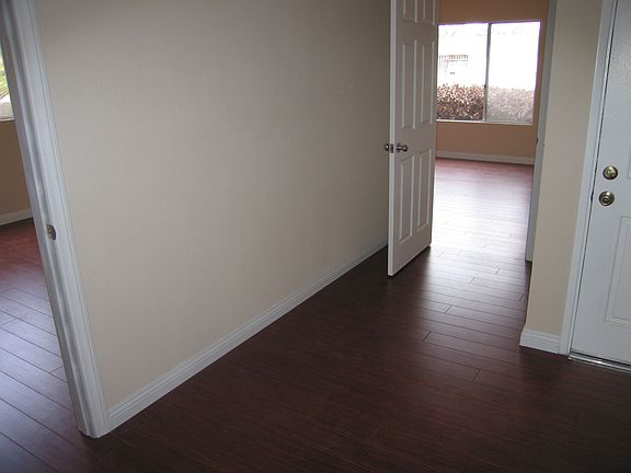 4th image of 10344 Brookhurst Ln