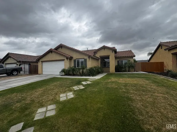 5305 Baja Dr, Bakersfield, CA 93307