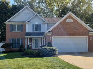 8945 Spring Crest Dr, Brooklyn, OH 44144