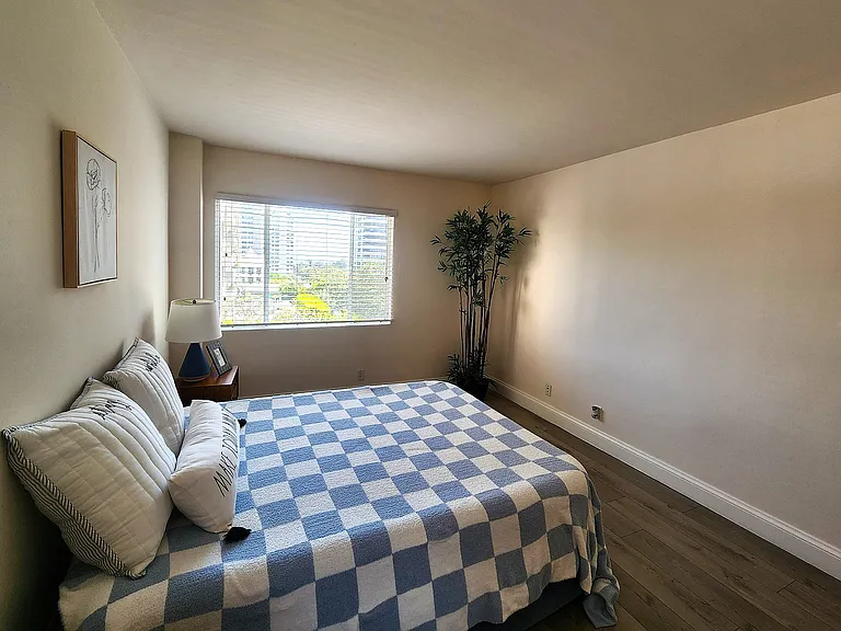 401 Second Bedroom