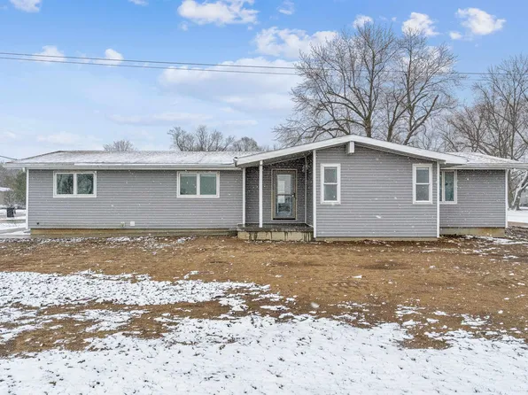 403 N Maple St, Janesville, IA 50647