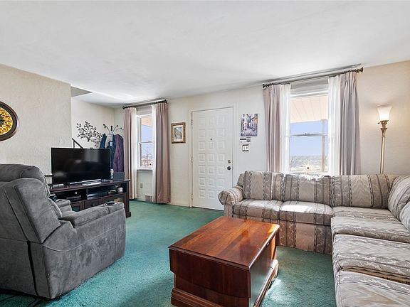 3rd image of 6617 Landview Rd