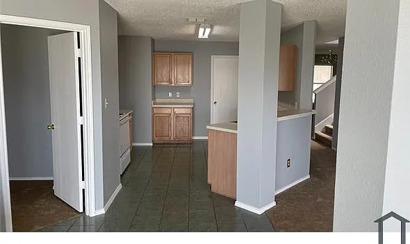 1566 Brandywine Ln — Photo 3